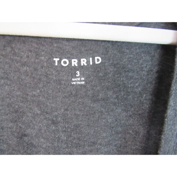 Torrid Gray Varsity Stripe Tee – Size 3 (EUC) - Picture 2 of 4